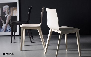 Sedia moderno in faggio